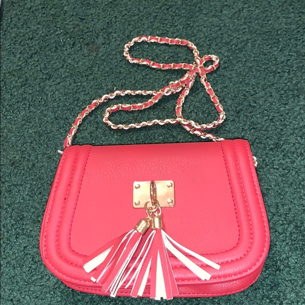 Red purse forever 21